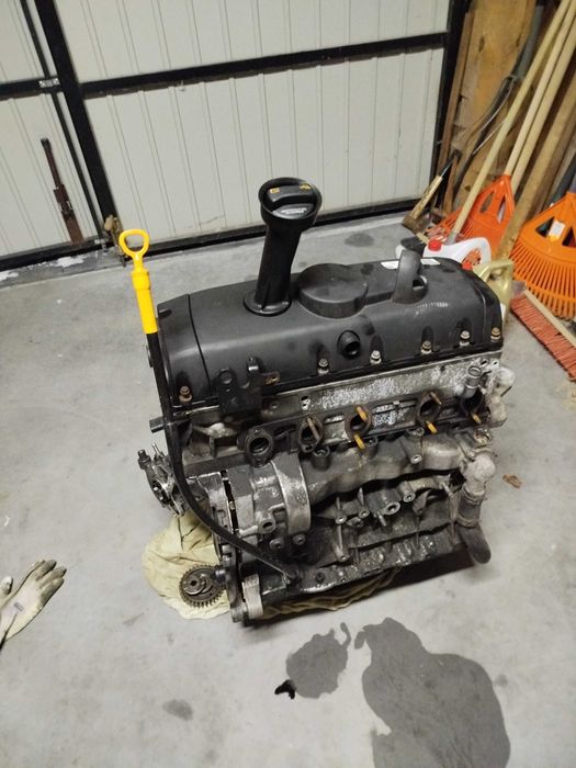 Silnik VW T5 2.5 TDI R5