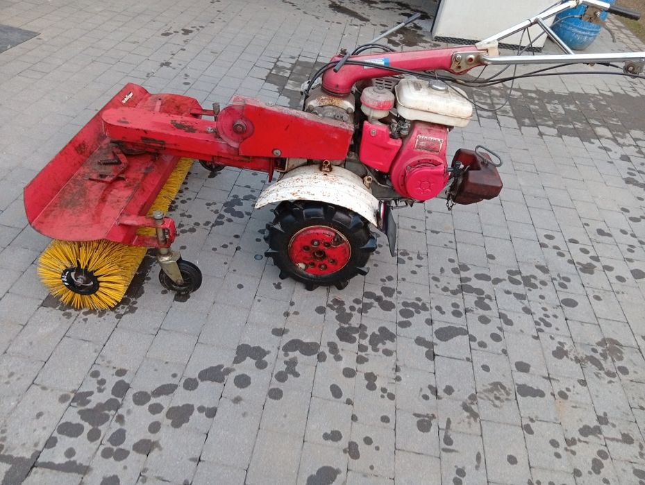 Zamiatarka honda f600  wielozadaniowa