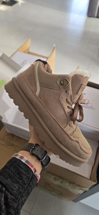 Zimowe ocieplane sportowe buty damskie różne rozmiary