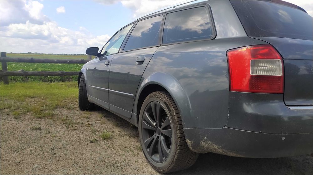 Продам Audi a4 2002р 1.9 96kw