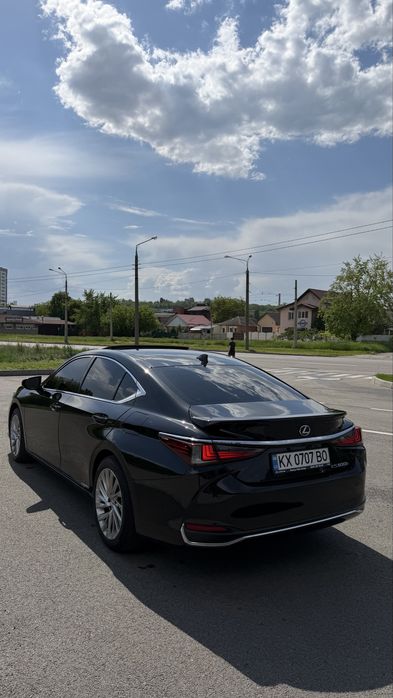 Lexus es 300h 2021