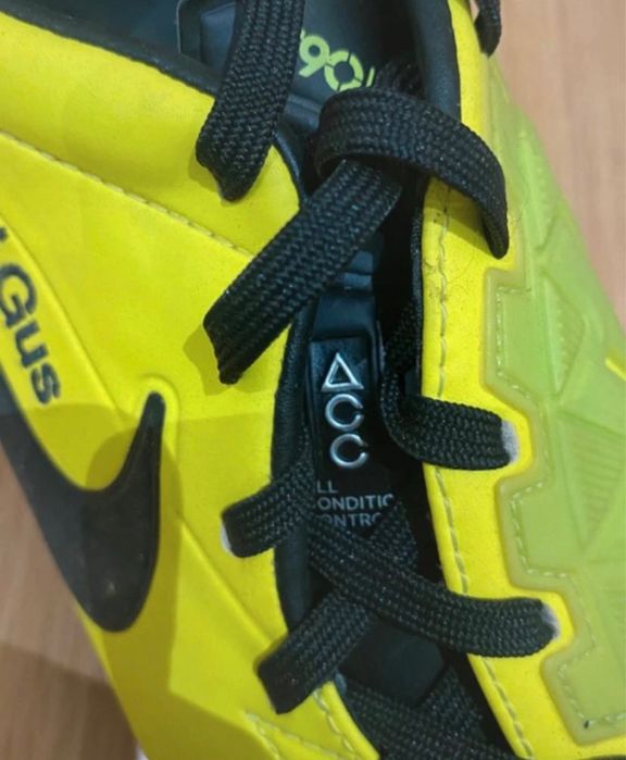 Chuteiras Profissionais de Futebol do Ex Jogador Eliseu