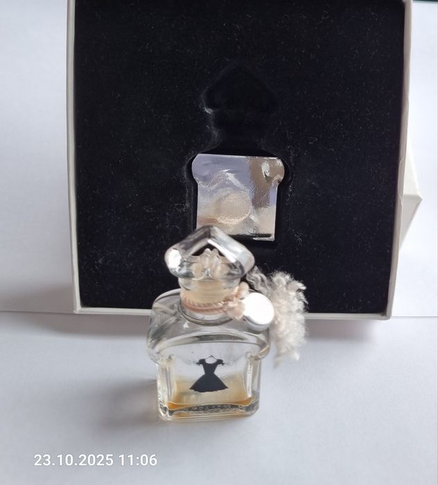Флакон , Guerlain La petite robe noire,  7,5 ml , Франція