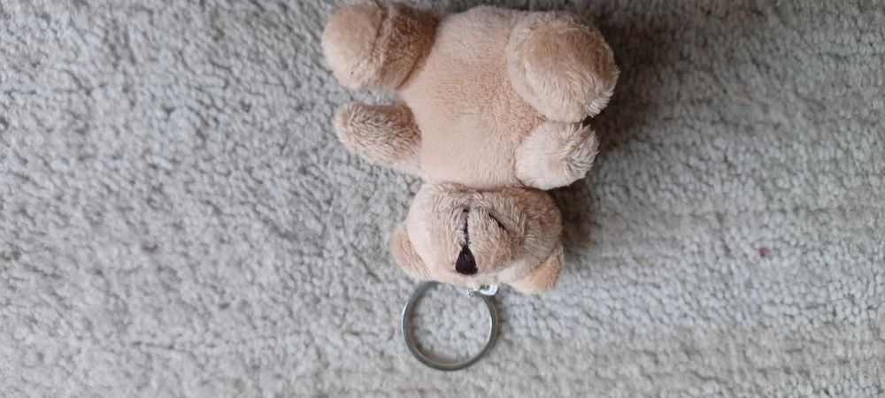 BRELOK, breloczek do kluczy, torebki mały brązowy pluszowy MIŚ