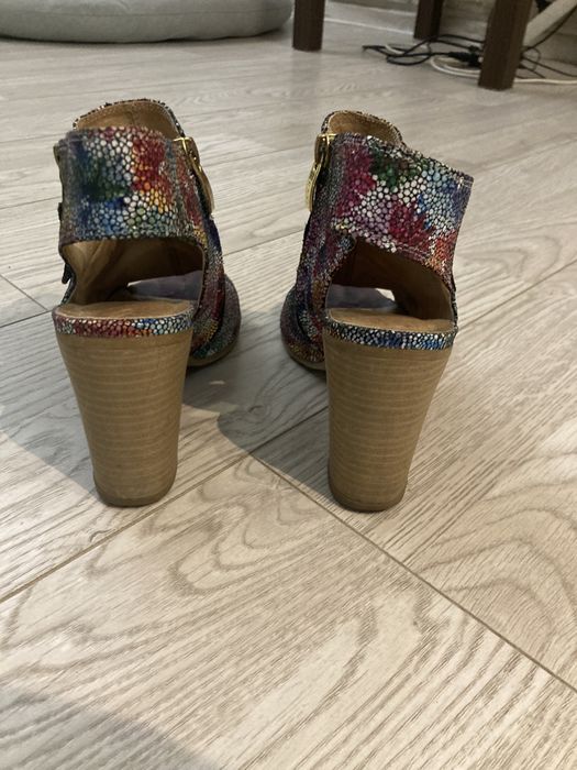 Buty damskie skórzane Nessi rozmiar 38