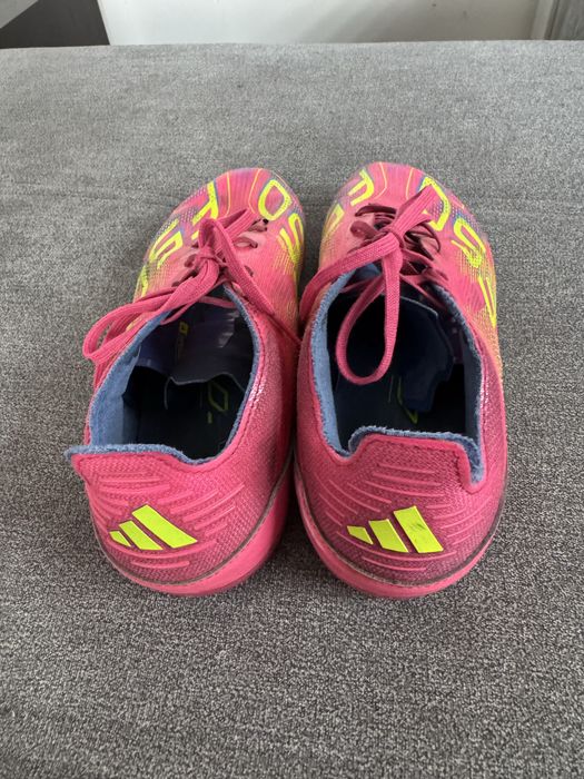 Buty pilkarskie