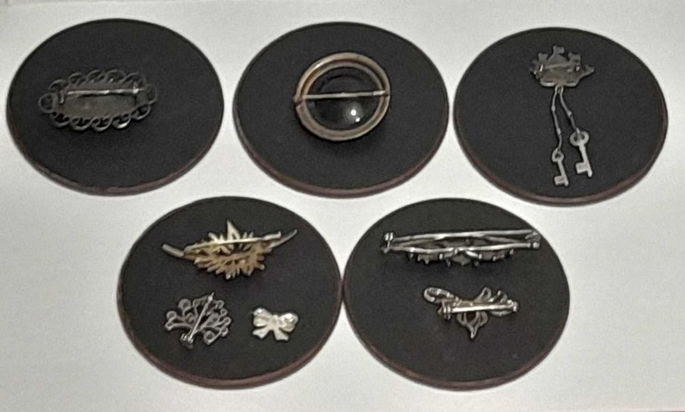 Брошка серебро 875,925