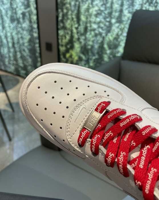 Nike Air Force 1 Low Supreme White R.41