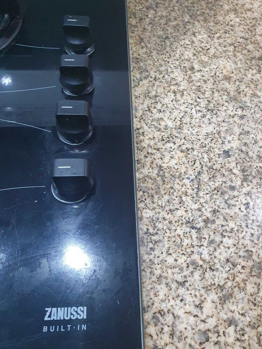 Placa Gaz Zanussi a funcionar em plenas condições