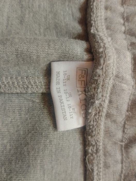 F&F nowe spodenki dresowe szare r. 152 cm