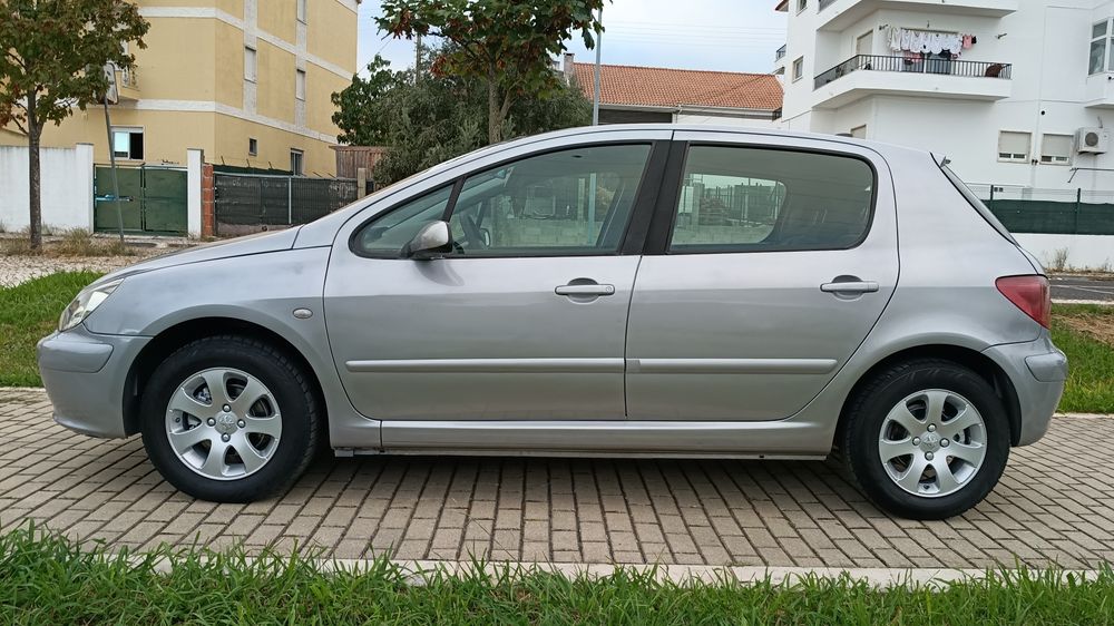 Peugeot 307 90cv impecável revisão completa  único dono