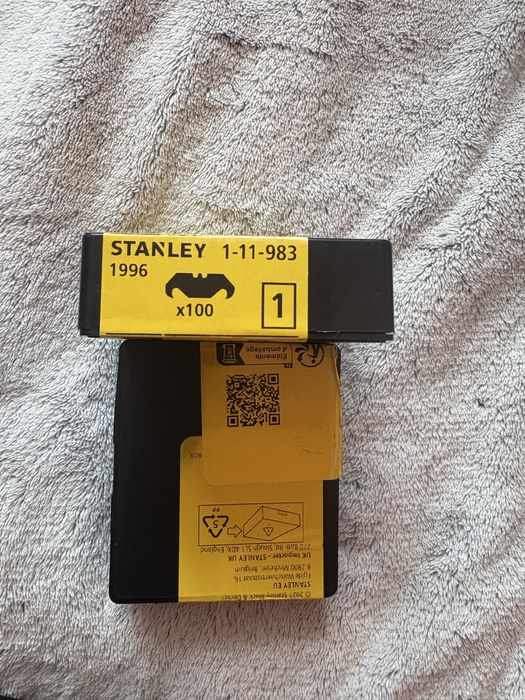 Ostrza hakowe Stanley 100 szt