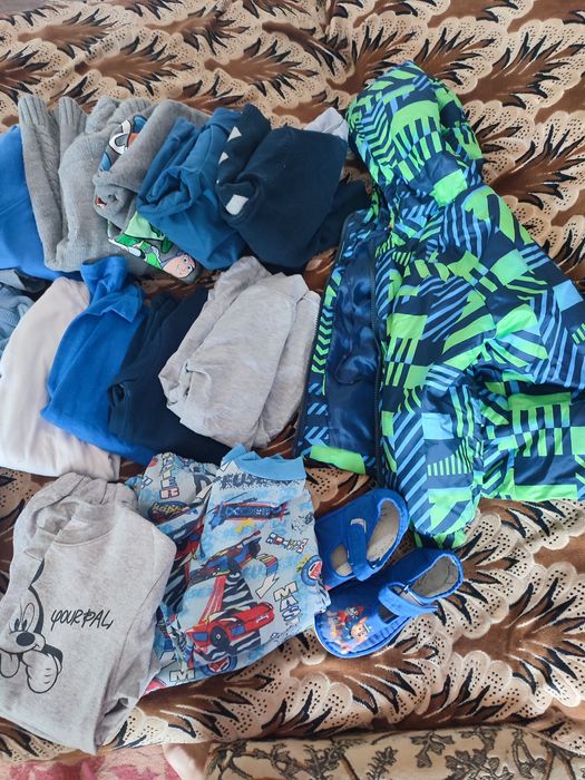 Пакет теплого/літнього одягу/взуття на хлопчика в садок 4-5 років