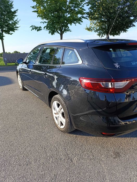 Легковий автомобіль