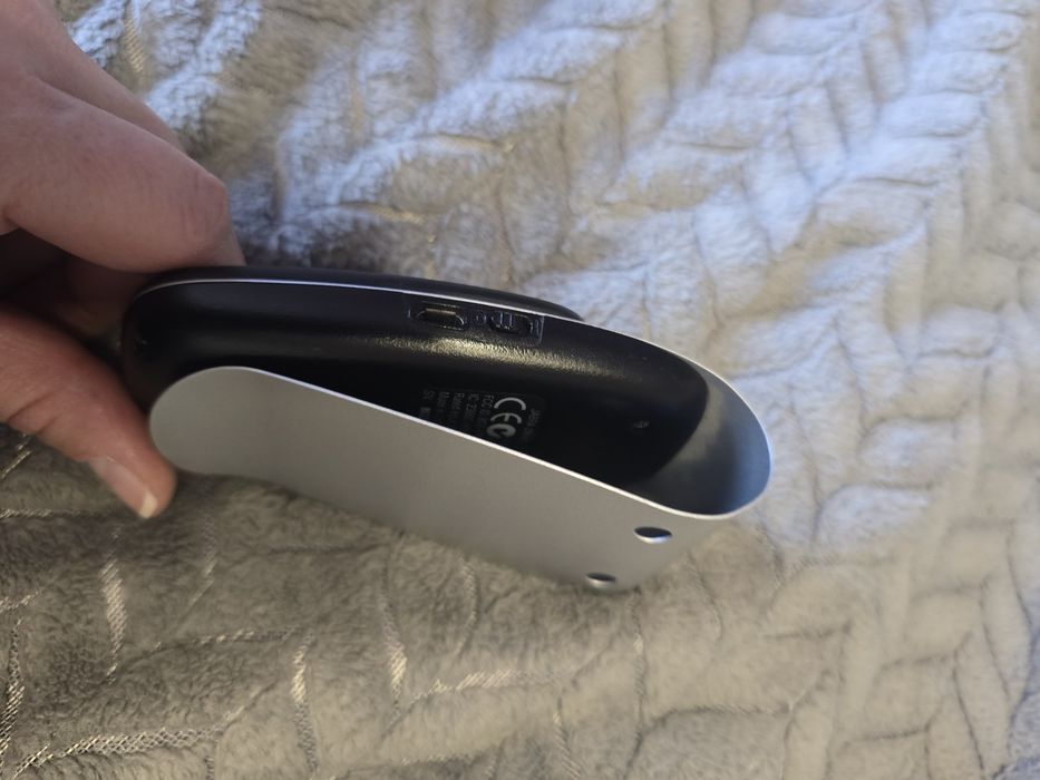 Jabra zestaw głośnomówiący do auta.