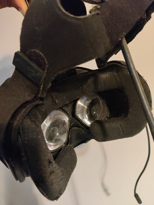 Óculos VR HTC Vive Usado com comandos e 1 base station