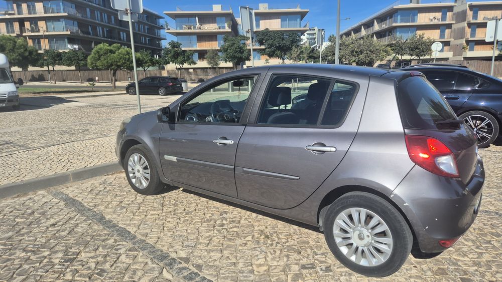 Renault clio . Bom estado