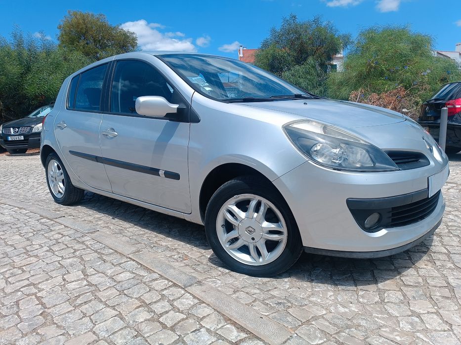 Renault clio 1.2 (130milkm)