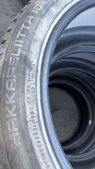265/45/21 Nokian Hakkapeliitta  10