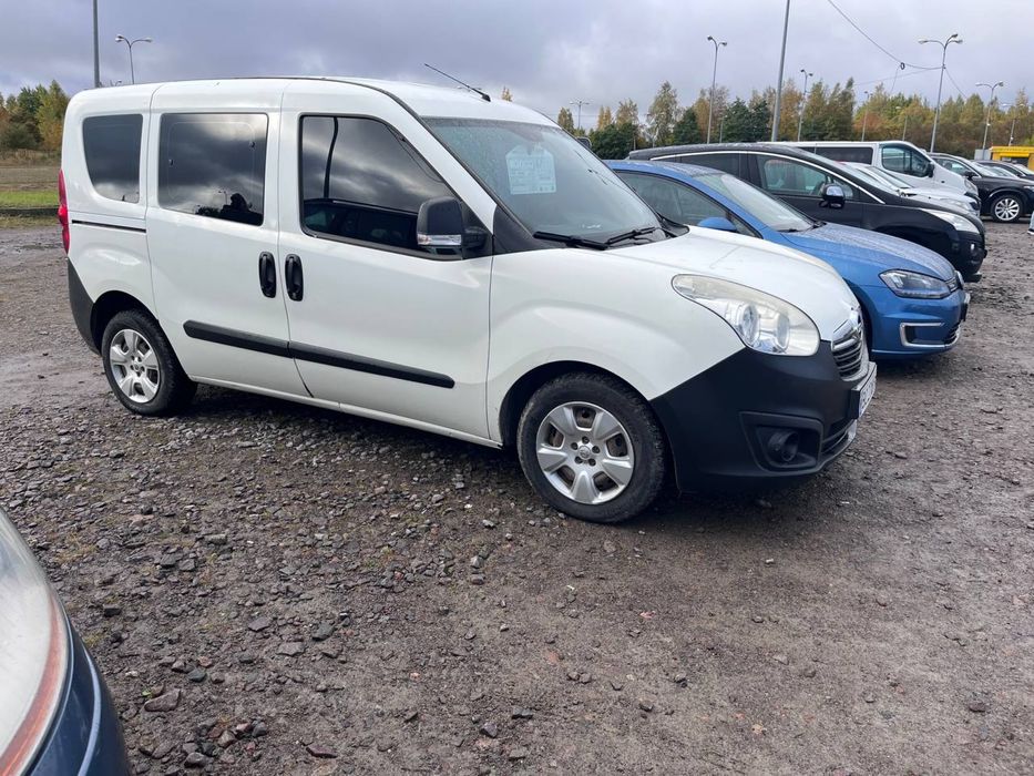 Opel combo 2013