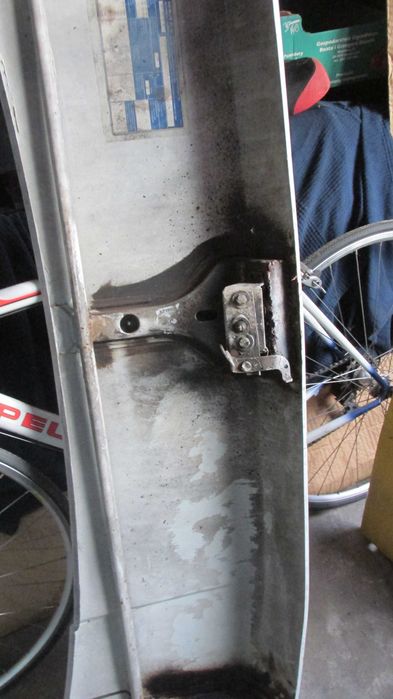 Maska przód Mercedes 207-410