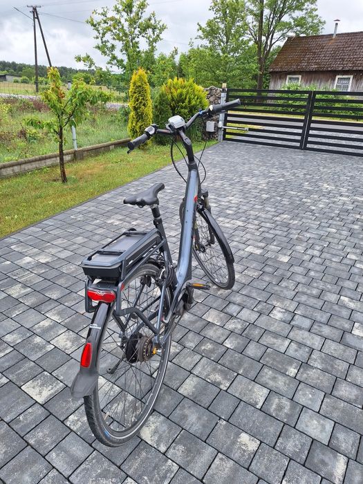 Rower elektryczny Cube Travel PRO