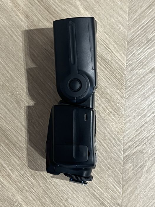 ПРОДАМ  СПАЛАХ  Yongnuo Speedlite YN-560 IV для Canon