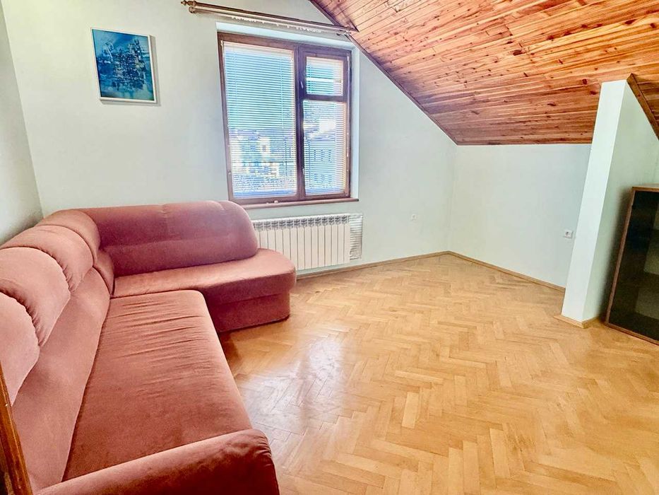 Оренда будинку у Брюховичах біля лісу