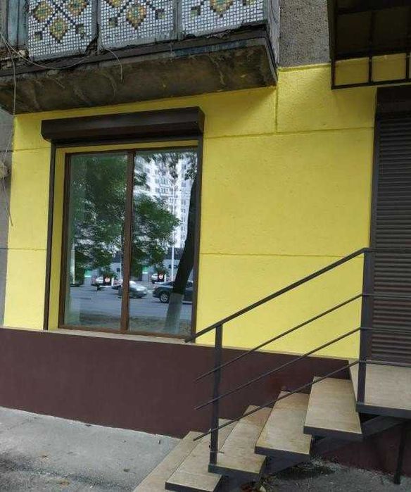 Фасадный магазин на Люстдорфской дороге /Космонавта Комарова