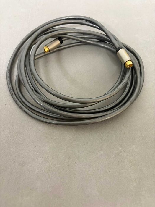 LOTE de Cabos diversos (HDMI, etc), 2 switch de rede e transformadores