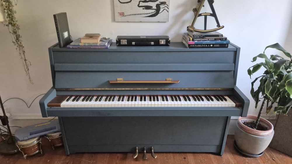 Piano vertical Yamaha C108N