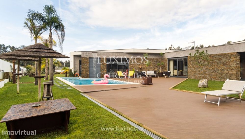 Venda: Moradia térrea com piscina, campo de jogos e jardim, em Ovar