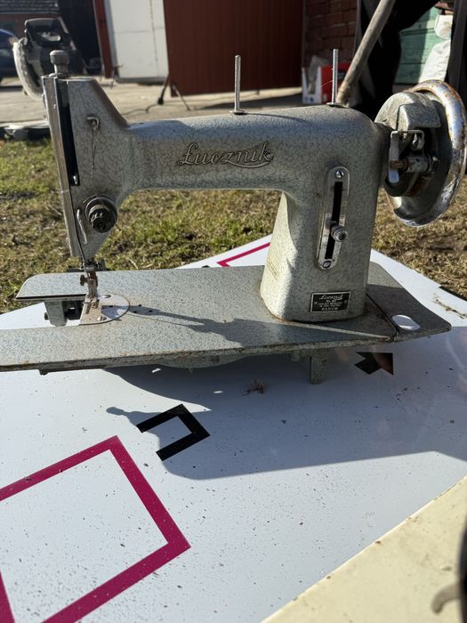 3 stare maszy do szycia