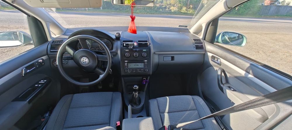 Продам Volkswagen Touran