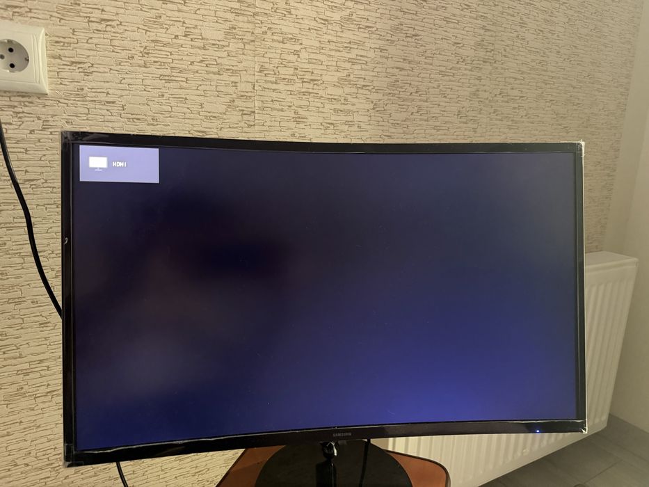 27-дюймовый компьютерный монитор