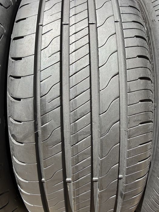 Літні шини 215/55 R17 Goodyear EfficientGrip Performance 2 4шт. 7,8мм