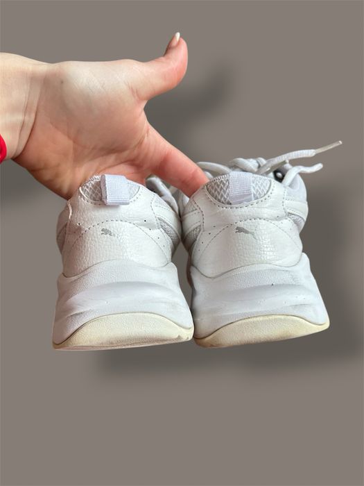 Жіночі кросівки Puma Cilia, розмір 39