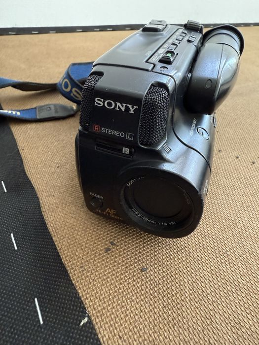 Sony video 8 handycam VINTAGE