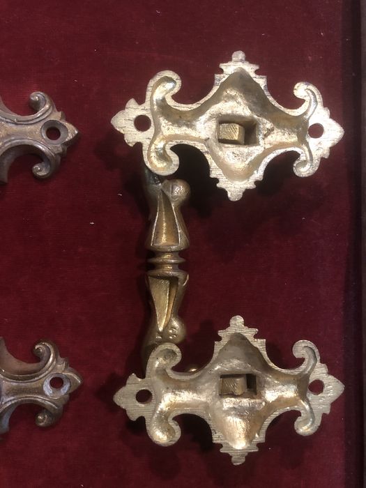 Par de puxadores em bronze