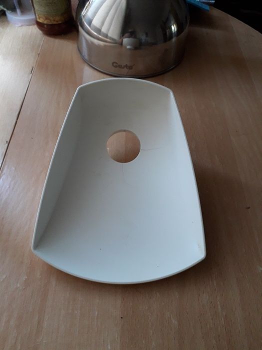 Лоток для м'ясорубки чи соковитискача