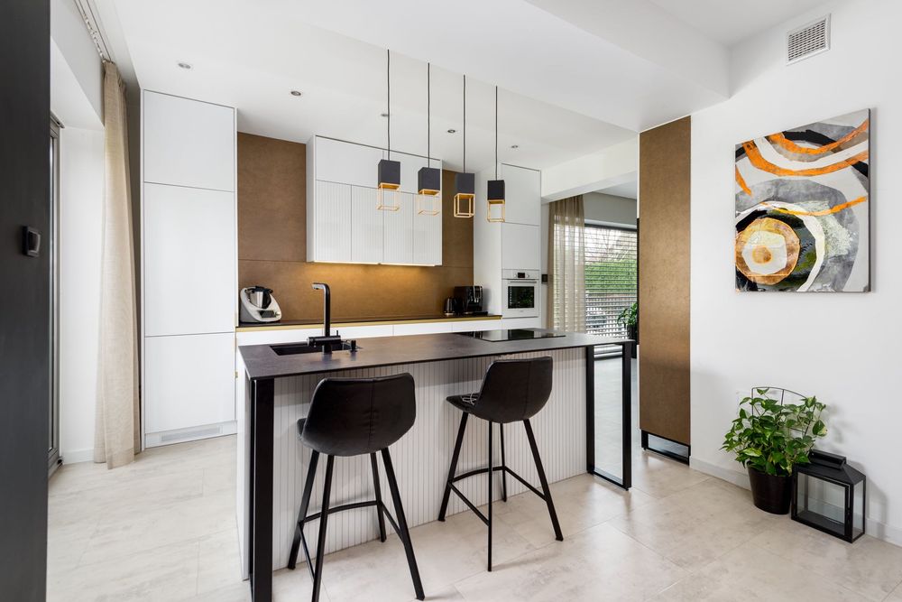 Dom premium 140 m2 + niezależne biuro 60m2 I blisko urzędu i sądu I idealny pod kancelarię