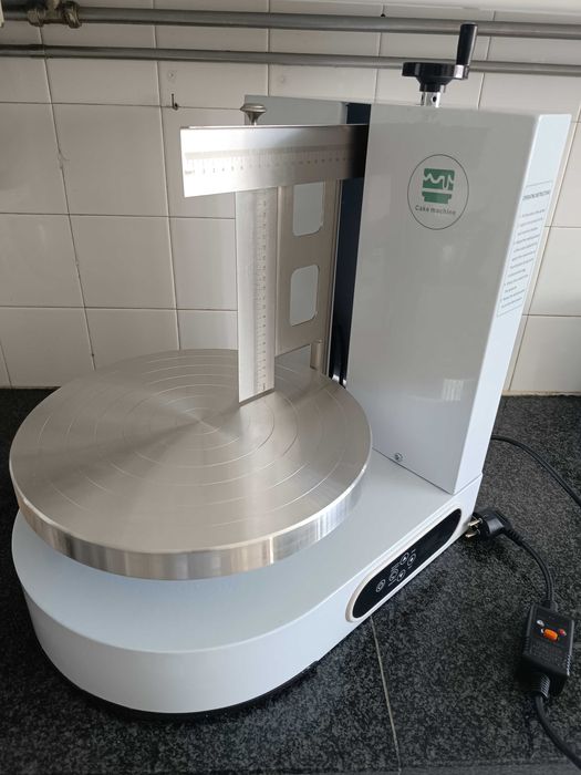 Máquina alisadora bolo