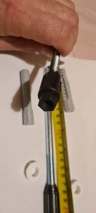 FISCHER  thermax   10/200 m8 4szt.