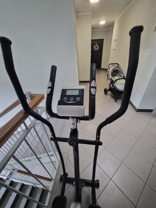 Orbitrek Coden Fitness CF1150 magnetyczny

Orbitrek Coden Fitness CF1150 magnetyczny 1