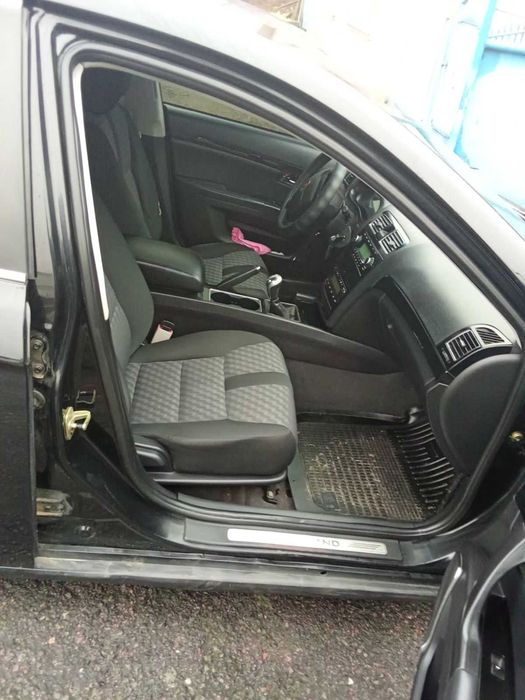 Geely Emgrang 8      .