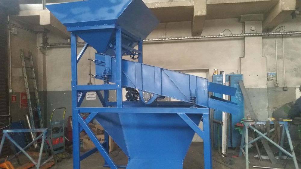 Przesiewacz  PWK 0818-2 do żwiru, węgla, ziemi, recyklingu.