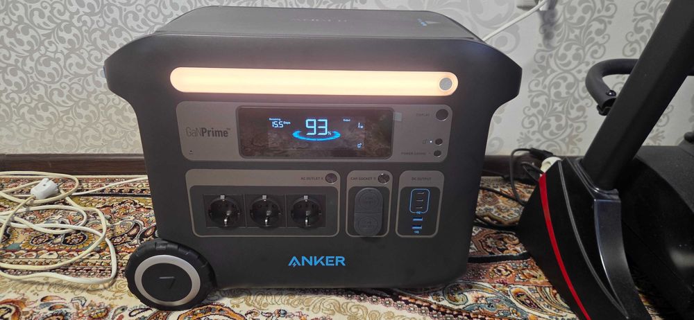 Продам Anker Solix F2000, нова