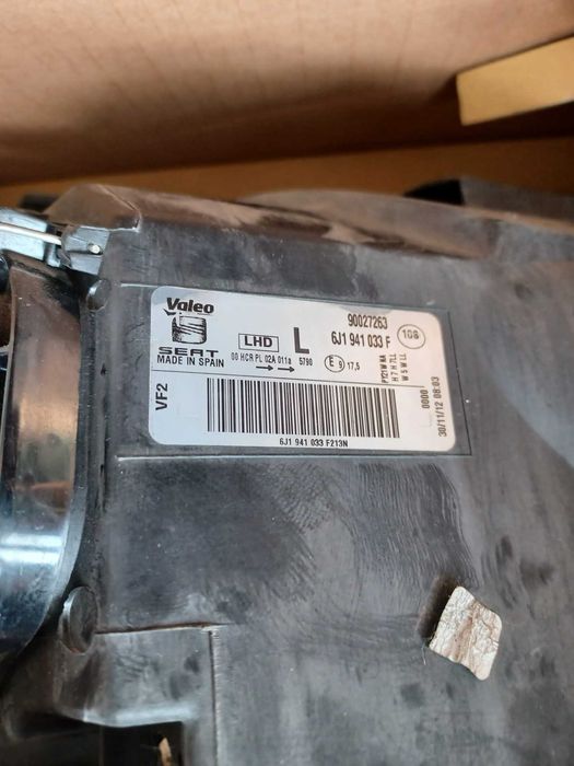 Farol Esquerdo Seat Ibiza 4