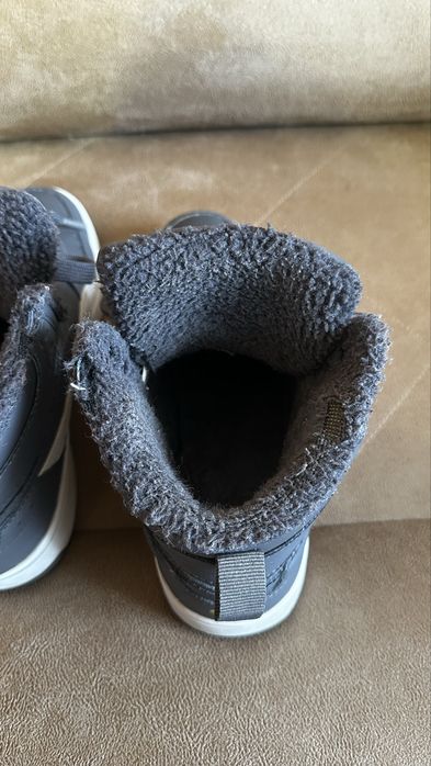 Puma кросівки 37,5р