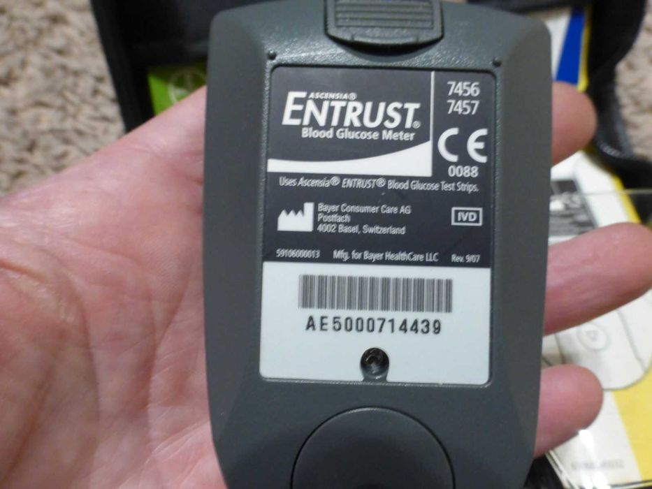 Glukometr zestaw Bayer Ascensia ENTRUST używany